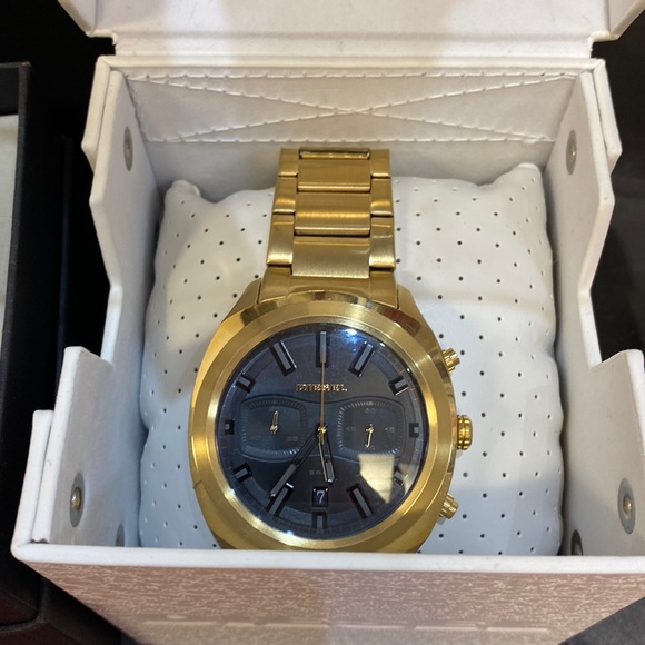 Diesel Gold Colour Stainless Steel Only The Brave Watch store display - Picture 4 of 5